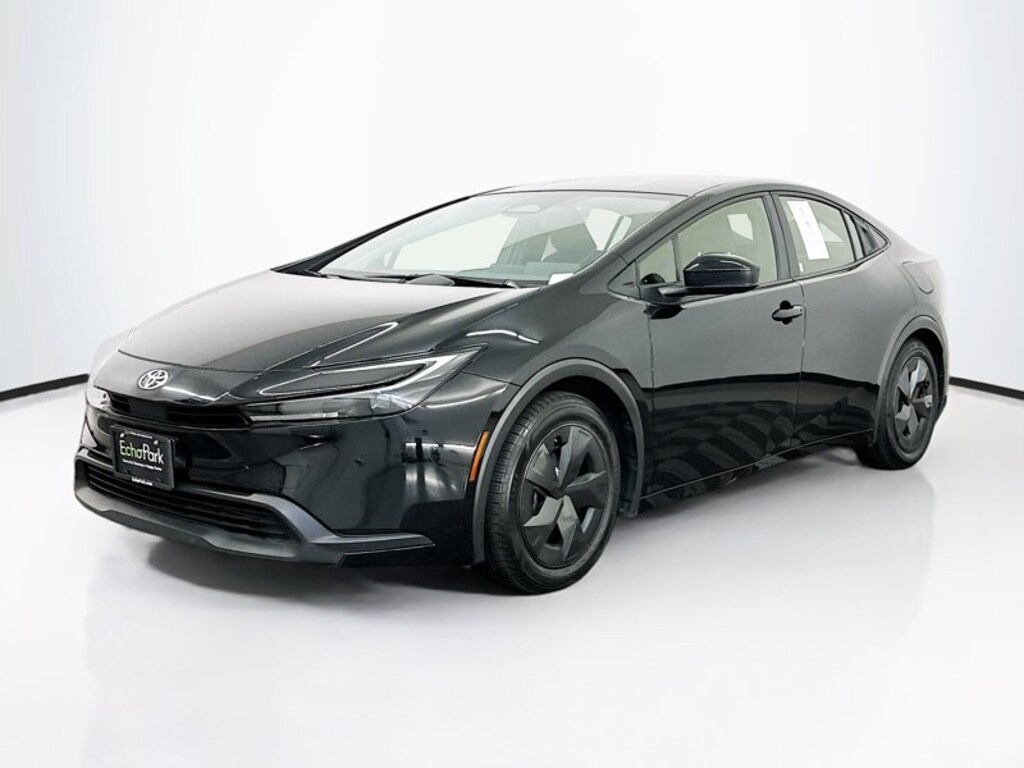 Used 2024 Toyota Prius LE LE