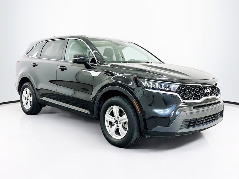2023 Kia Sorento LX's photo
