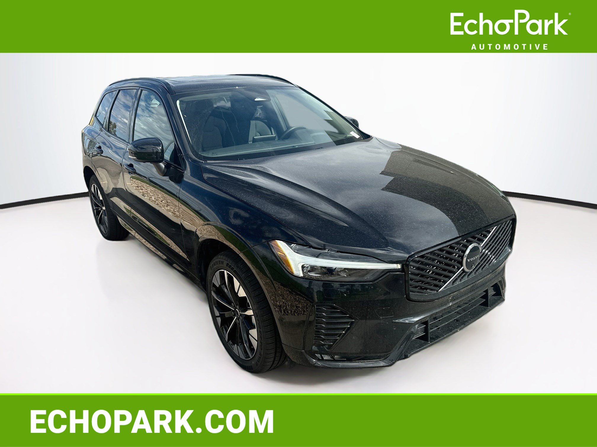2026 Volvo XC60 Plus