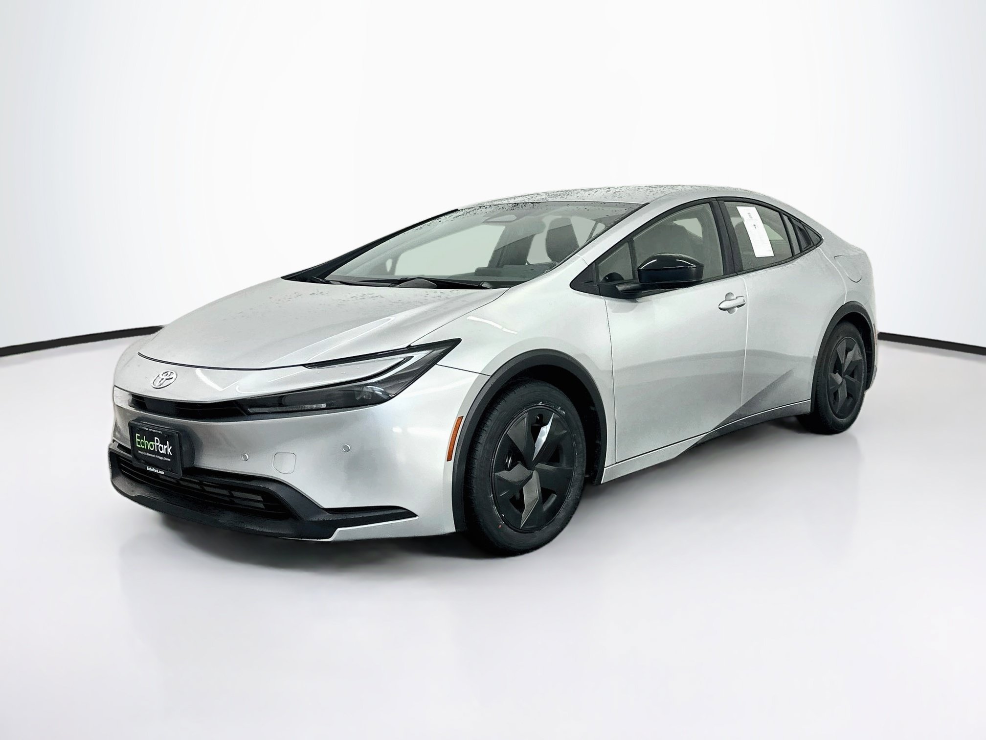 Used 2025 Toyota Prius LE LE
