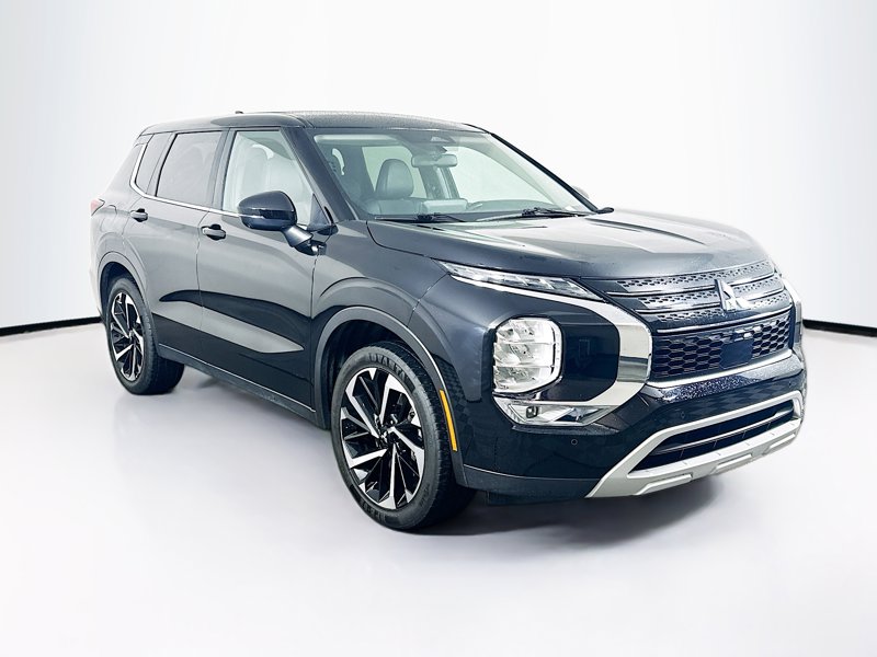 2024 Mitsubishi Outlander SE S-AWC's photo