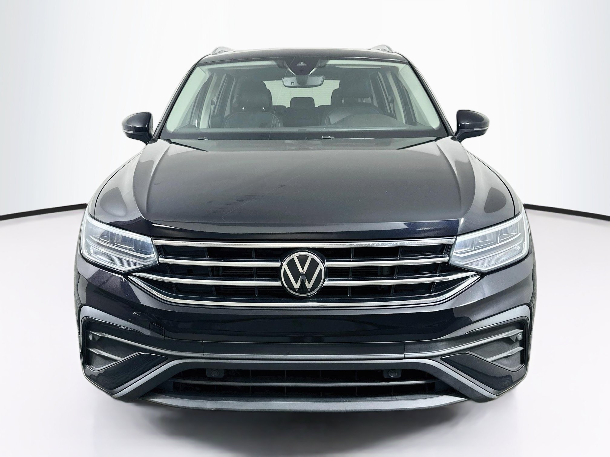 Used 2023 Volkswagen Tiguan SE 2.0T SE FWD