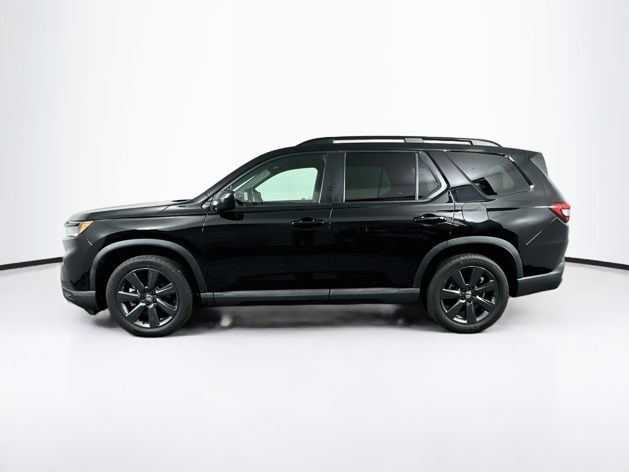Used 2025 Honda Pilot Sport Sport 2WD