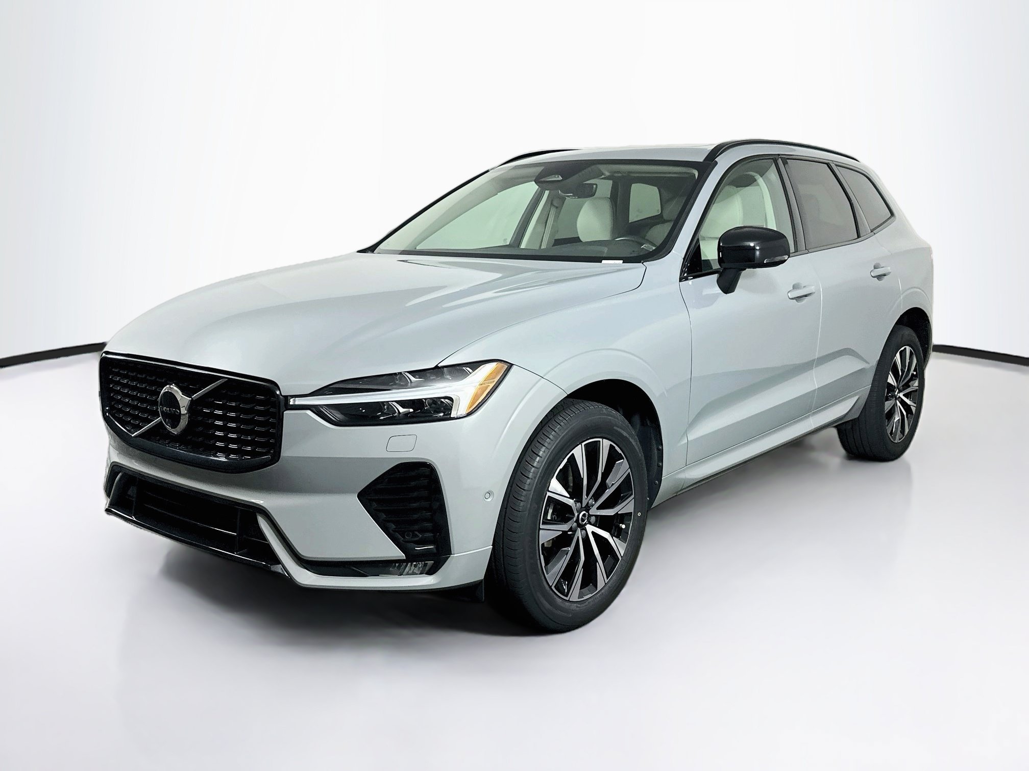 Used 2024 Volvo XC60 Plus Dark Theme B5 AWD Plus Dark Theme