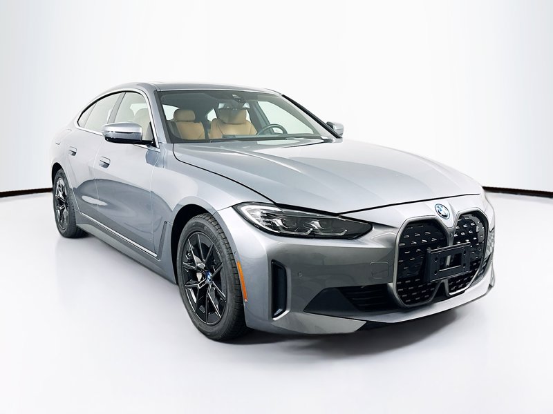 2023 BMW i4 eDrive35's photo
