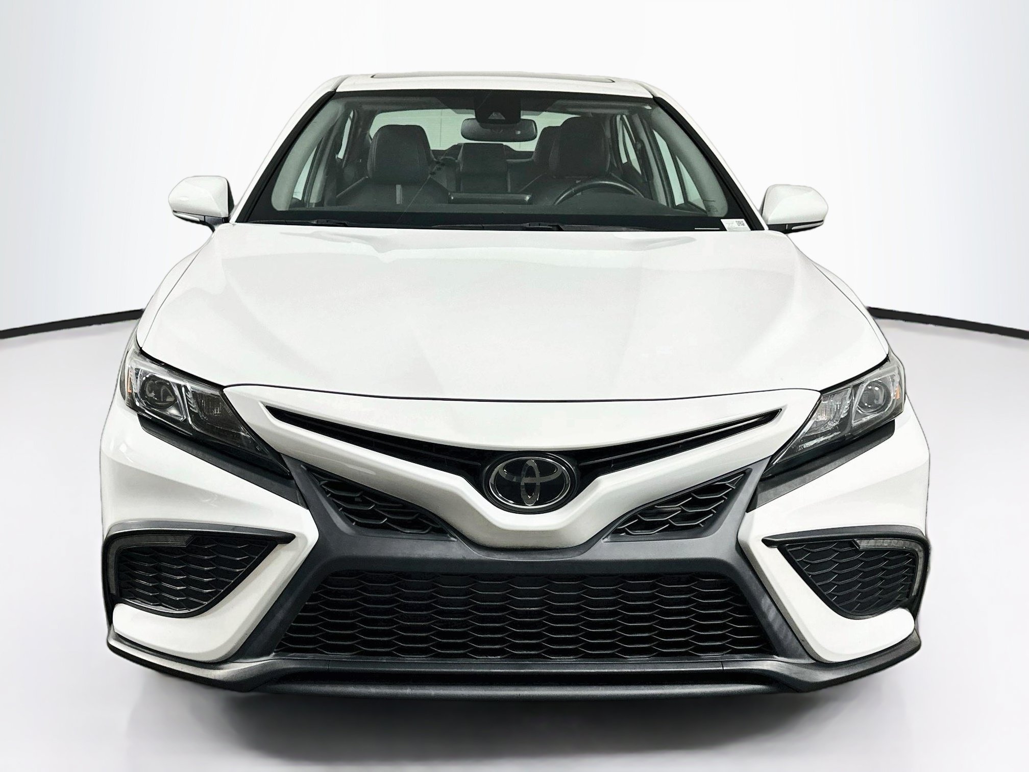 Used 2022 Toyota Camry SE SE Auto
