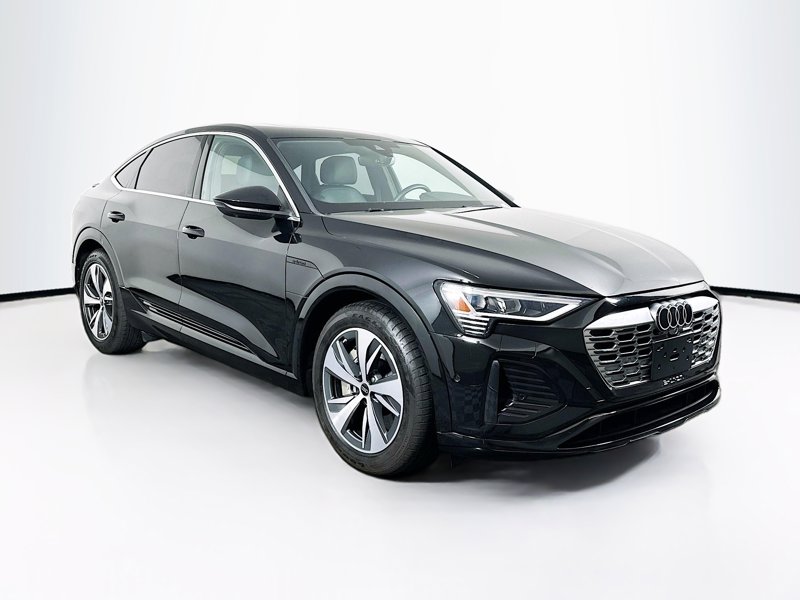 2024 Audi Q8 Sportback e-tron Premium Plus's photo