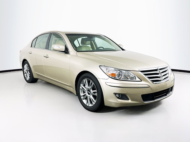 2010 Hyundai Genesis 3.8's photo