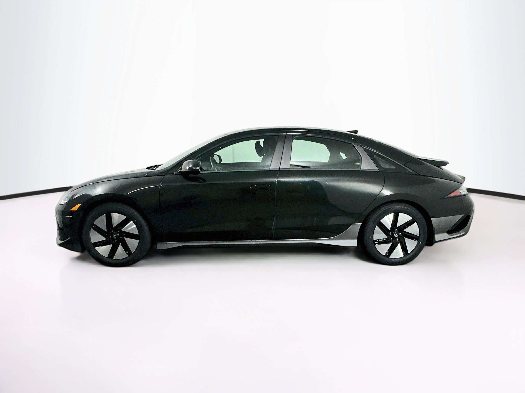 Used 2023 Hyundai IONIQ 6 SE Standard Range SE Standard Range RWD