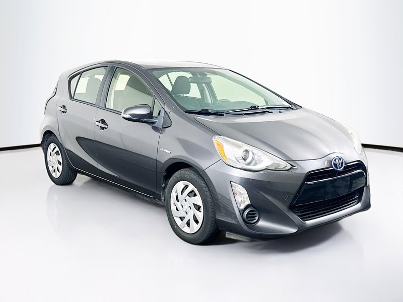 2015 Toyota Prius c Two's photo