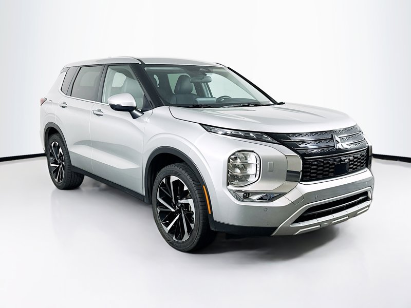 2024 Mitsubishi Outlander SE S-AWC's photo