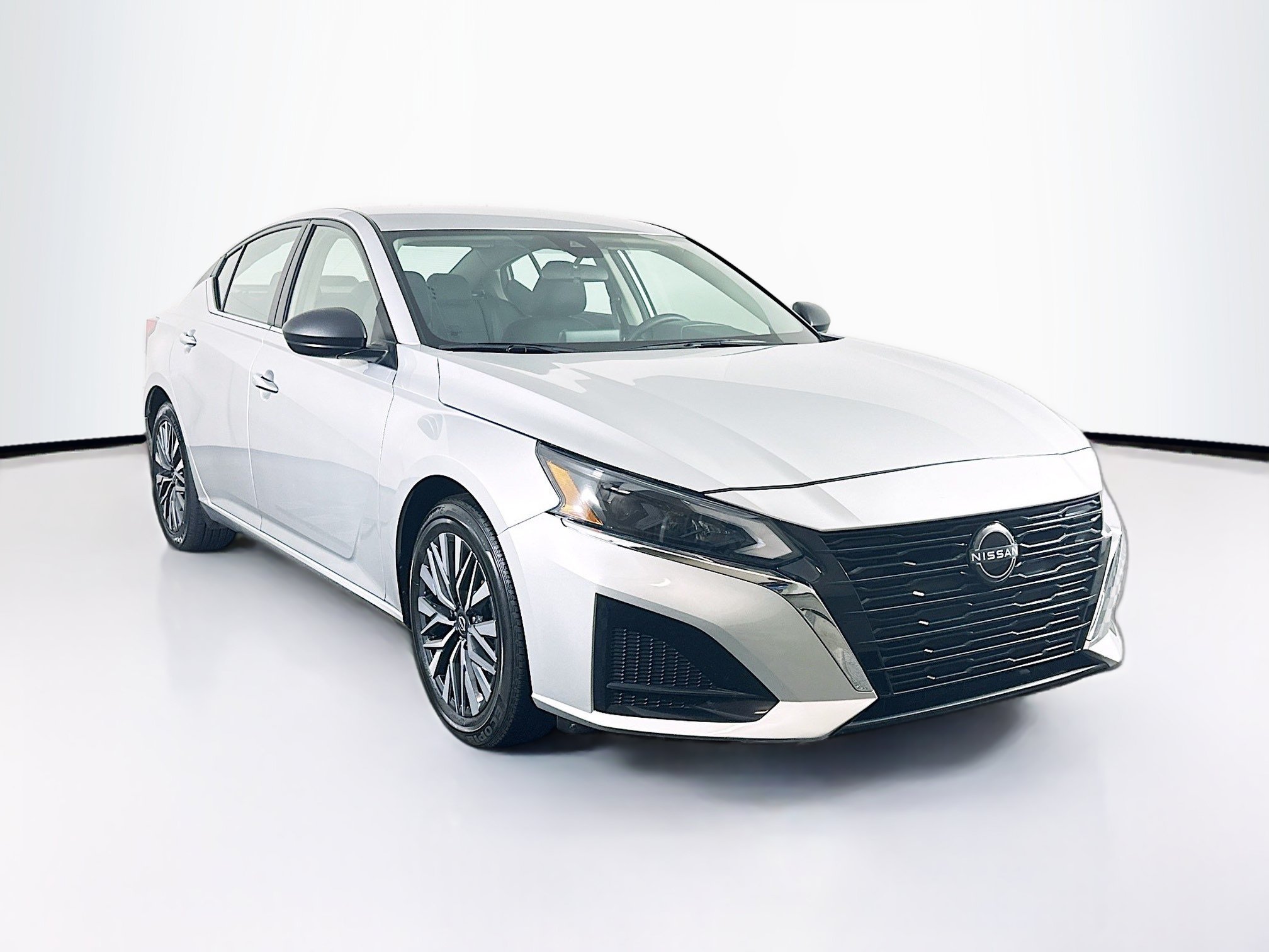 2024 Nissan Altima 2.5 SV's photo