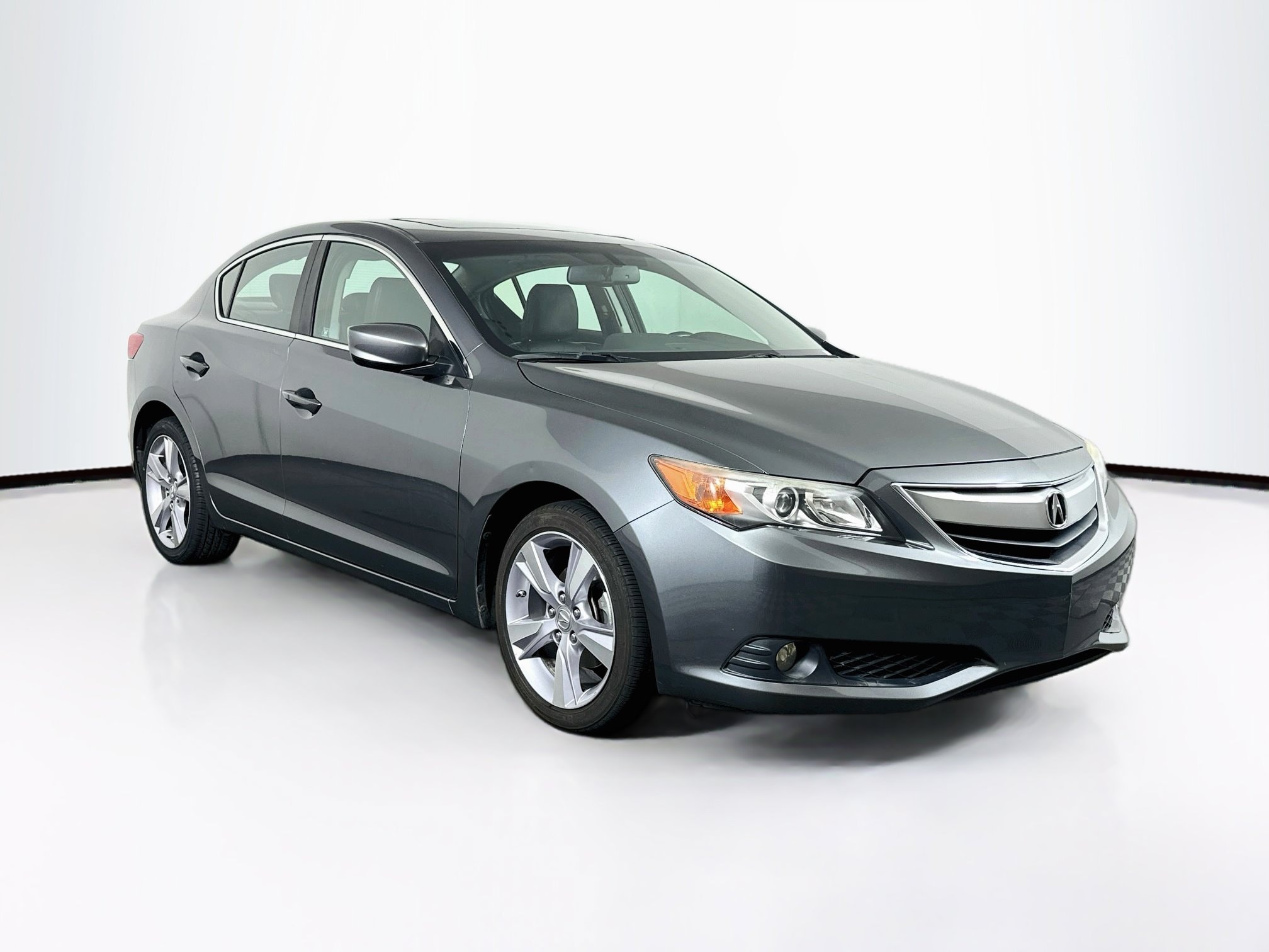 2013 Acura ILX Premium's photo