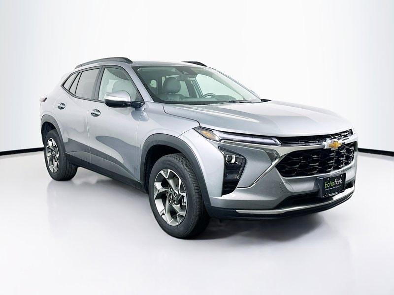 2025 Chevrolet Trax LT's photo