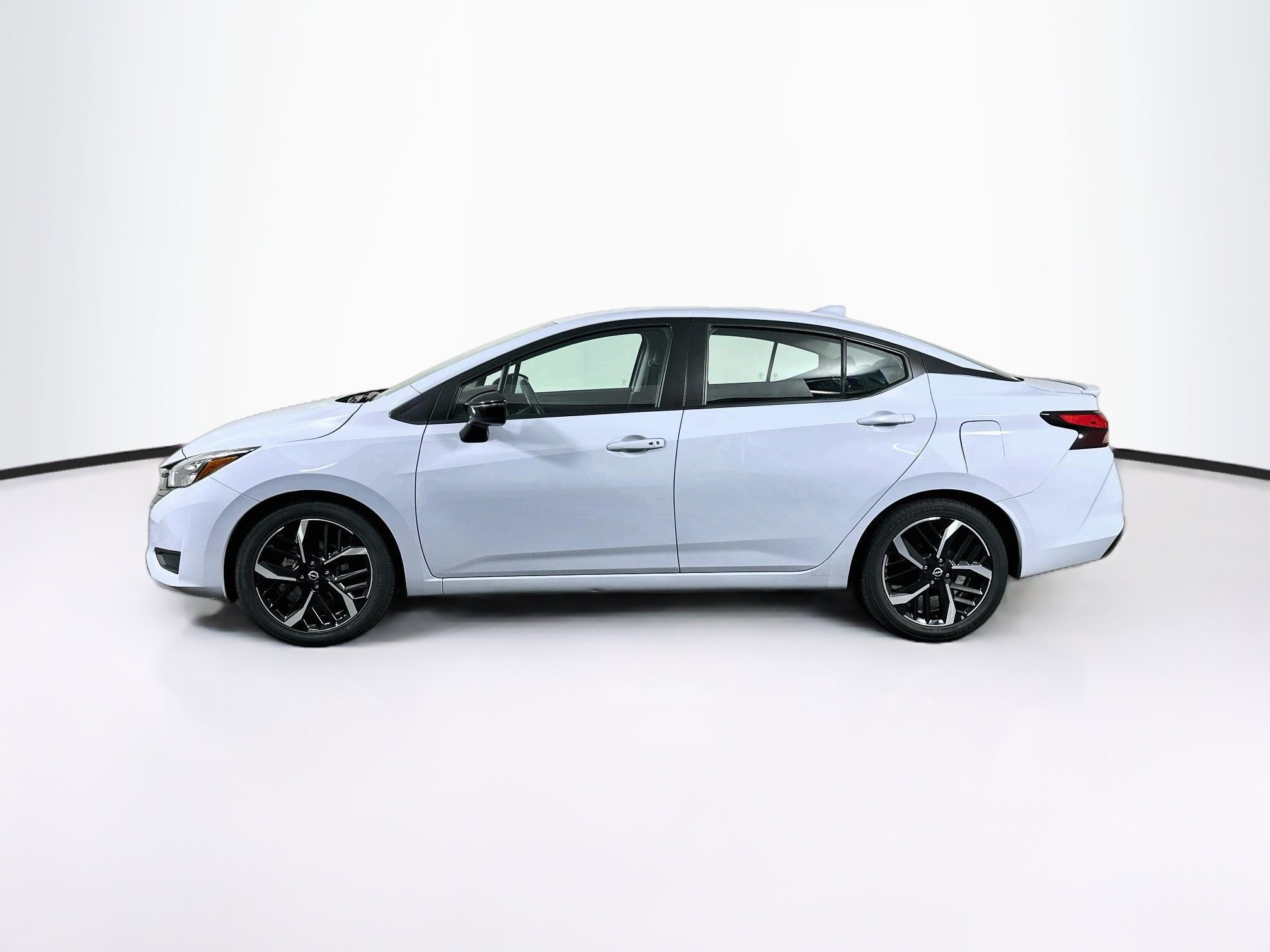 Used 2025 Nissan Versa SR SR CVT