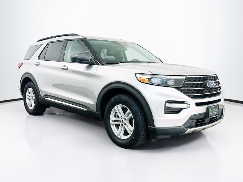 2021 Ford Explorer XLT 4WD's photo