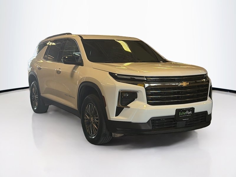 2025 Chevrolet Traverse's photo
