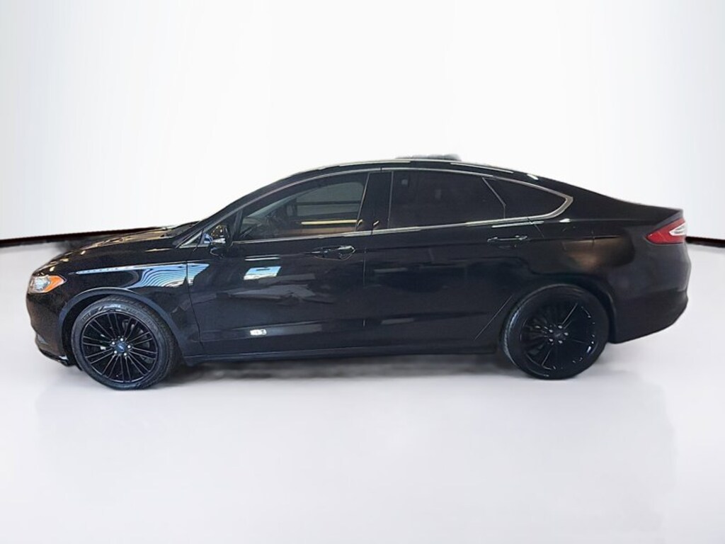 Used 2016 Ford Fusion SE Sedan