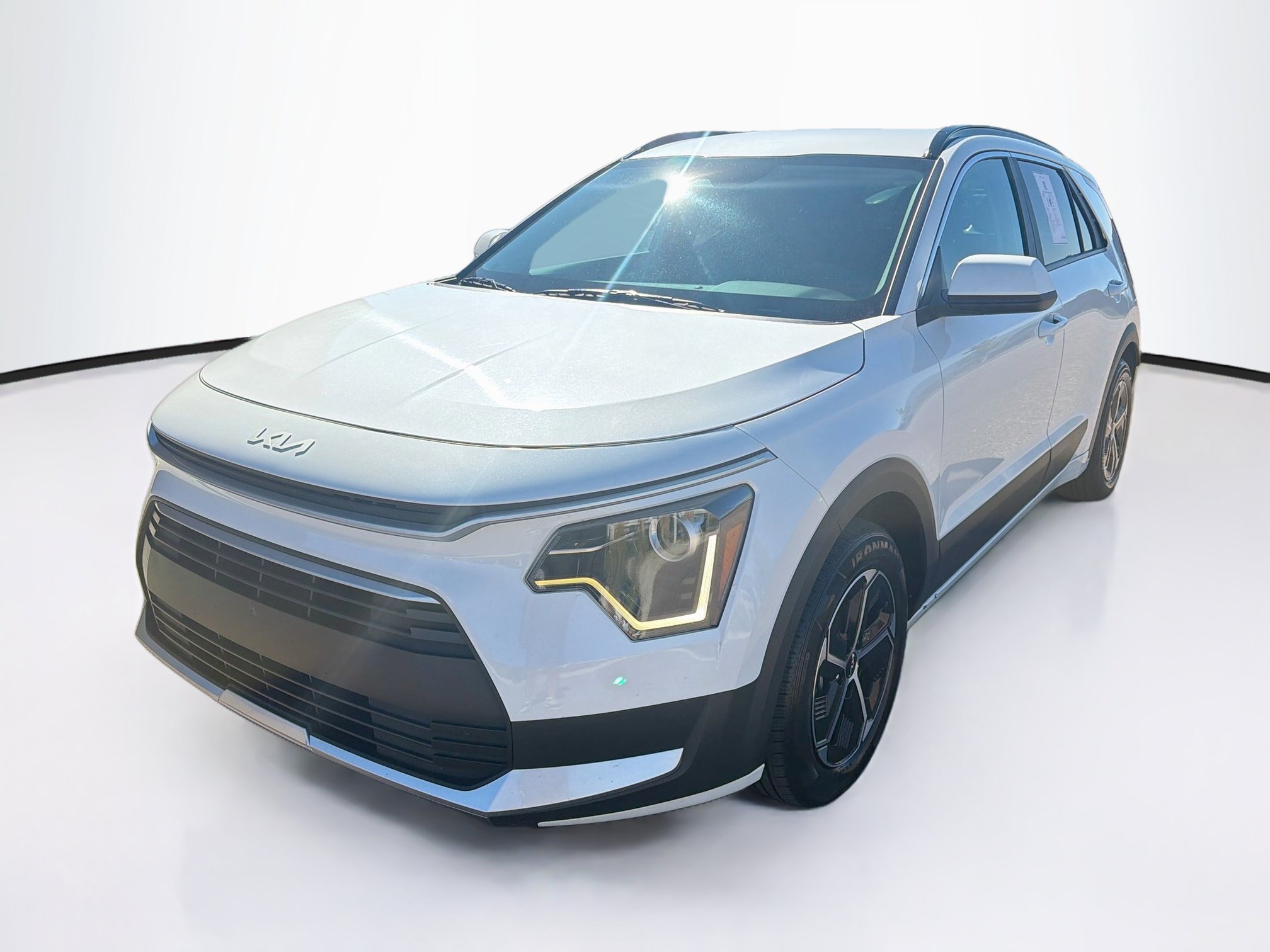 Used 2025 Kia Niro LX LX FWD
