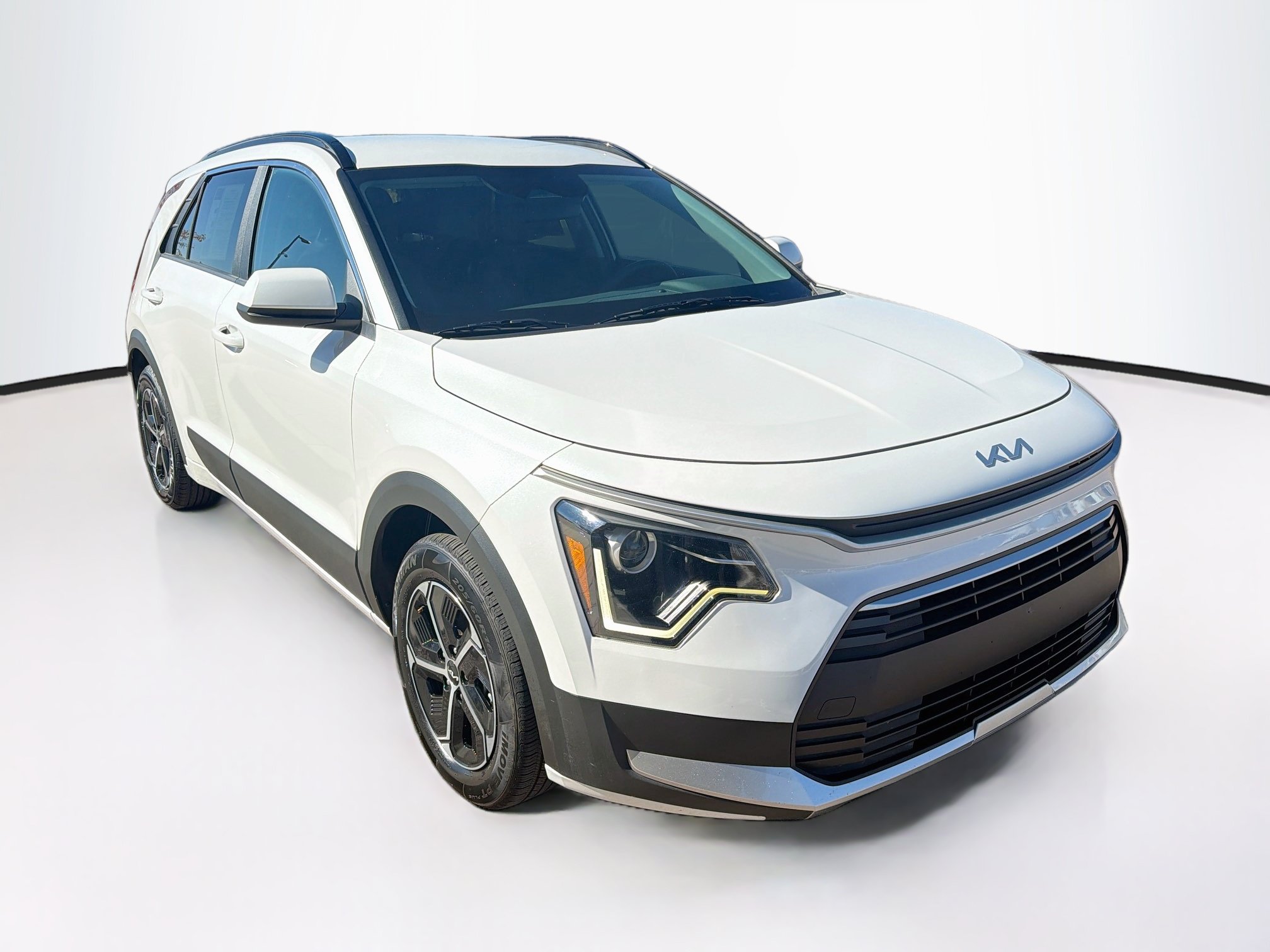 2025 Kia Niro LX