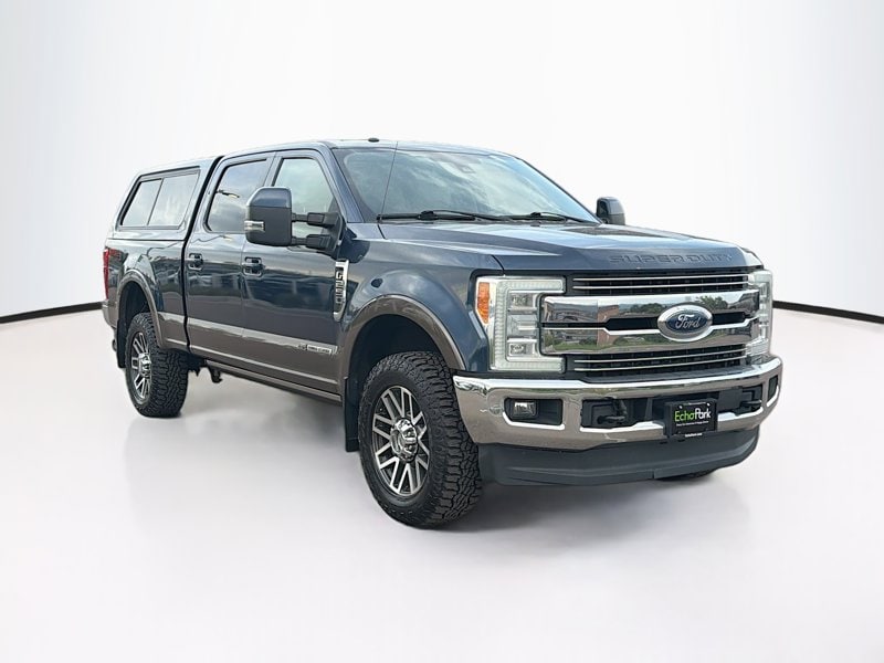 2017 Ford F-250 Lariat 4x4 Crew Cab 8' Box's photo
