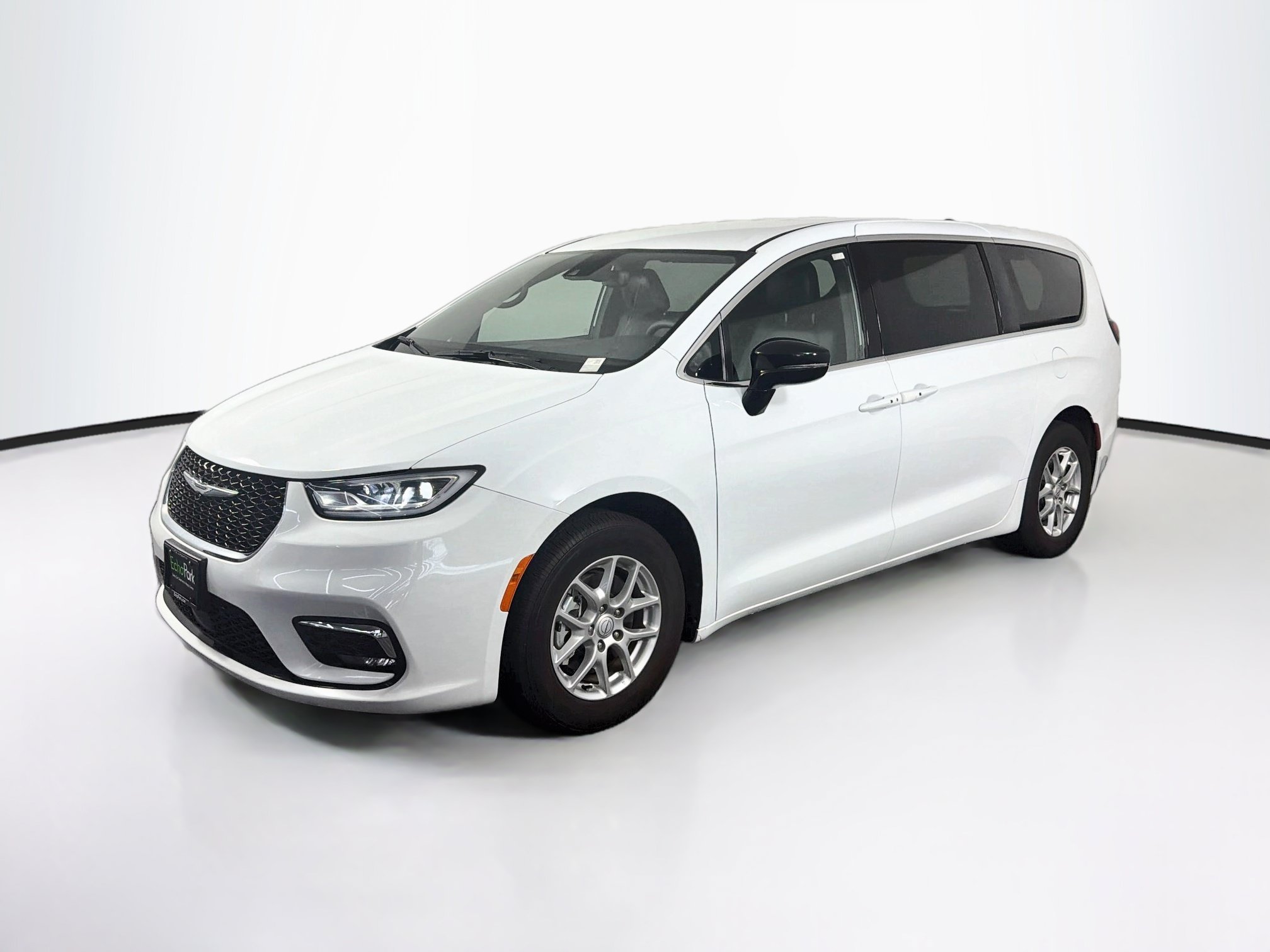 Used 2025 Chrysler Pacifica Select Van Passenger Van