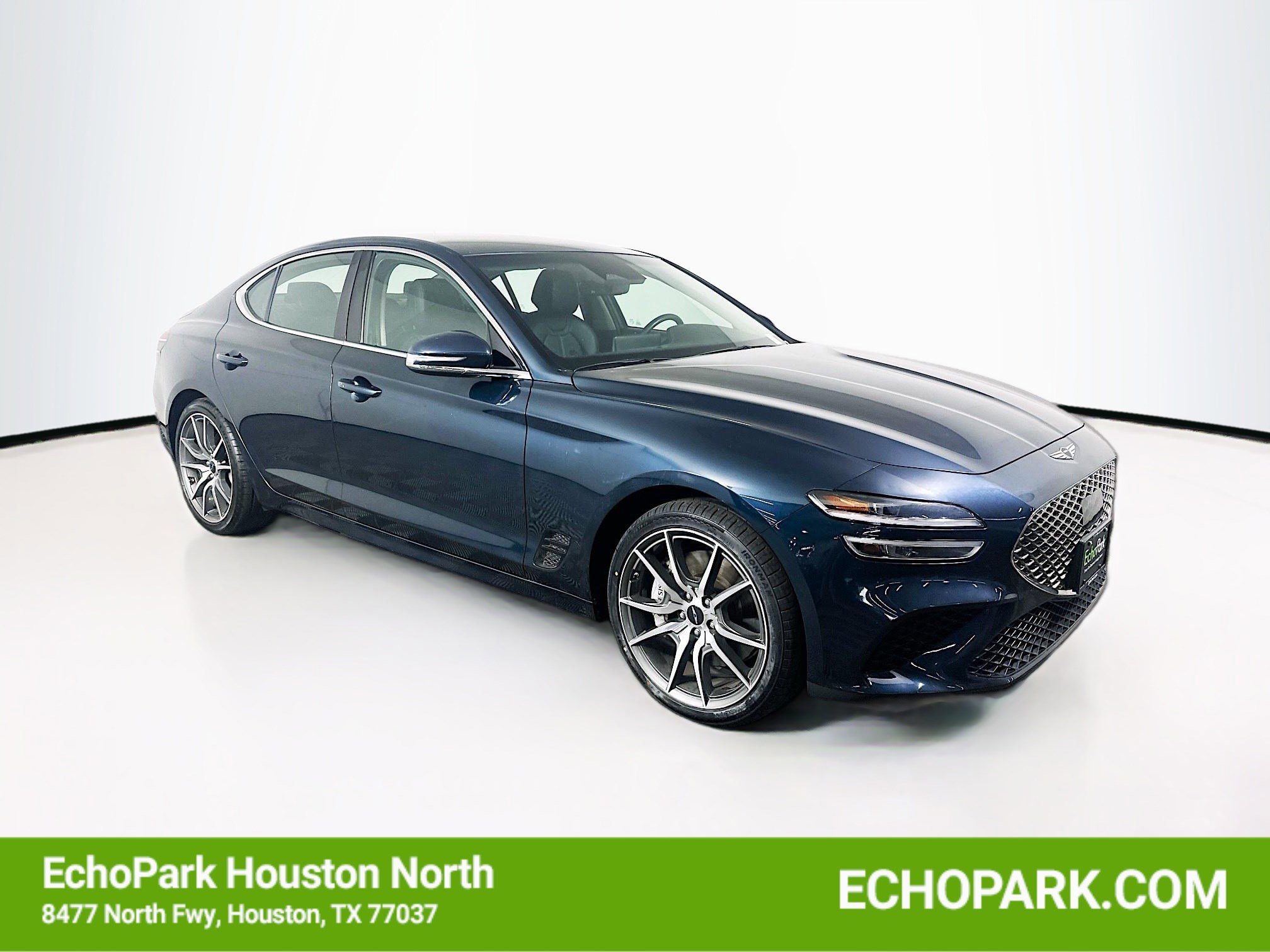 2025 Genesis G70 2.5T Standard's photo