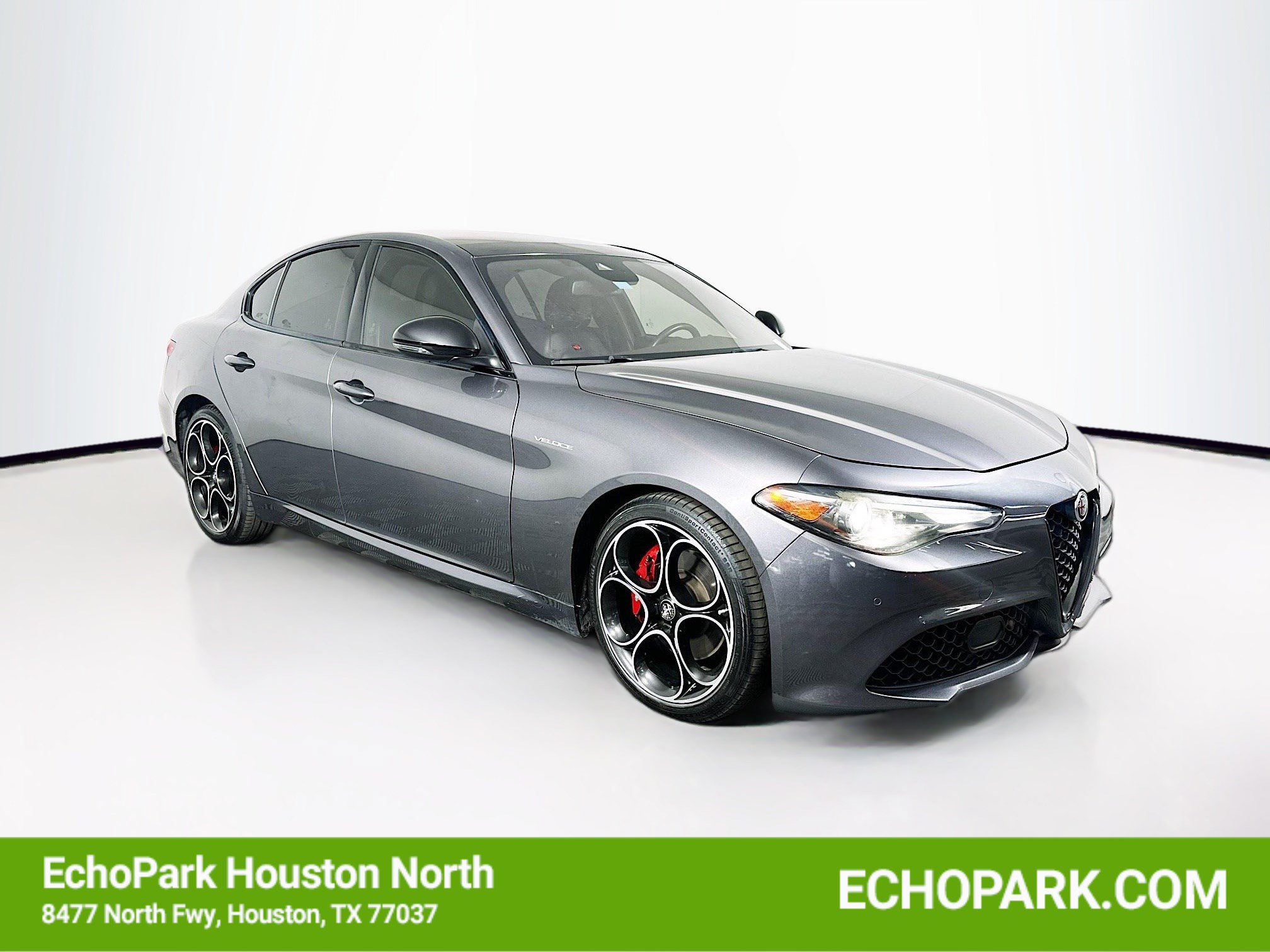 2022 Alfa Romeo Giulia 2.0 Ti Veloce Auto's photo