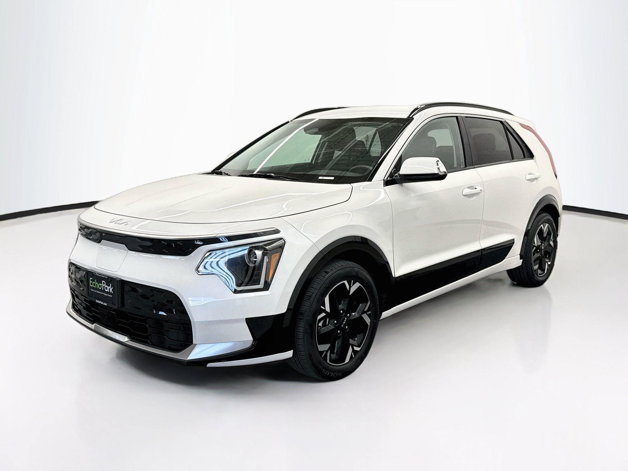 Used 2023 Kia Niro EV Wind SUV