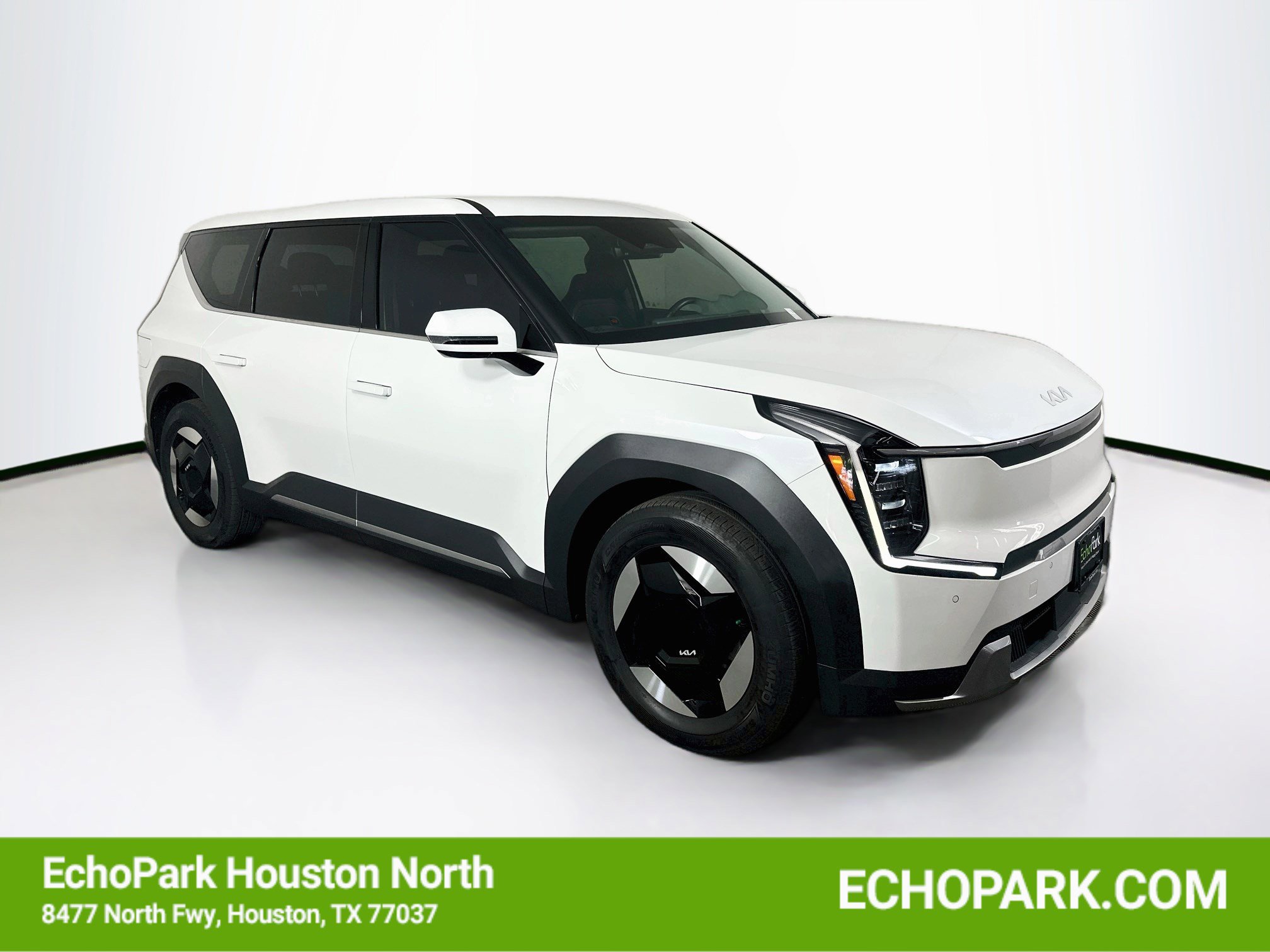 2024 Kia EV9 Light's photo
