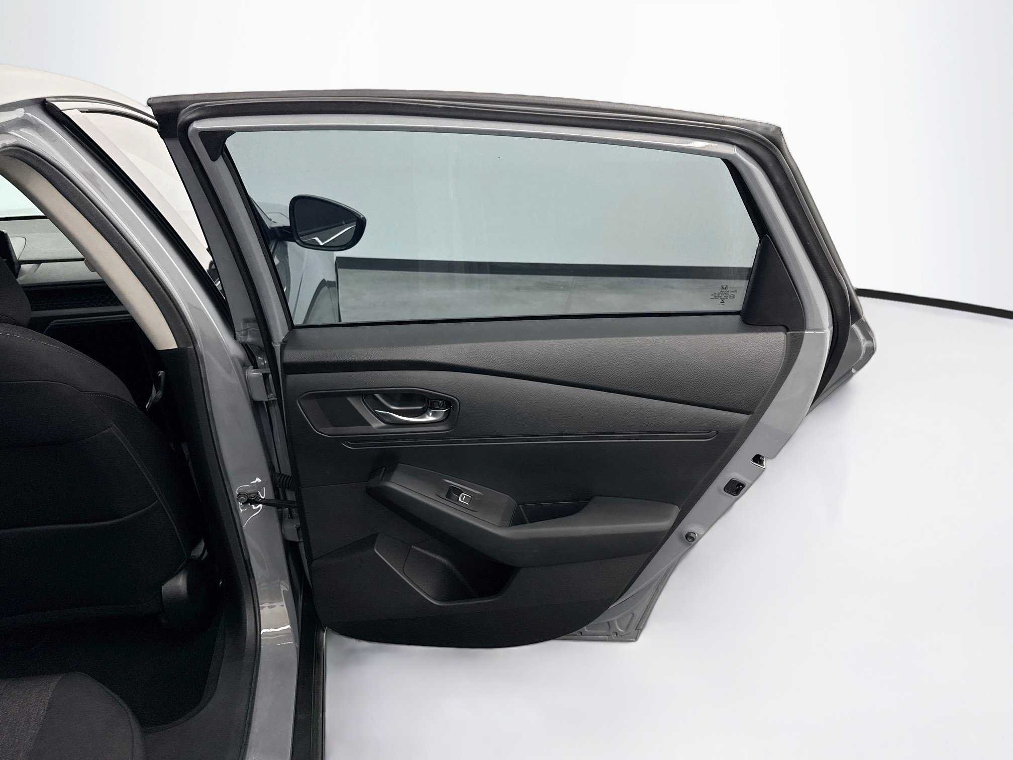 2025 Honda Accord SE - Photo 25