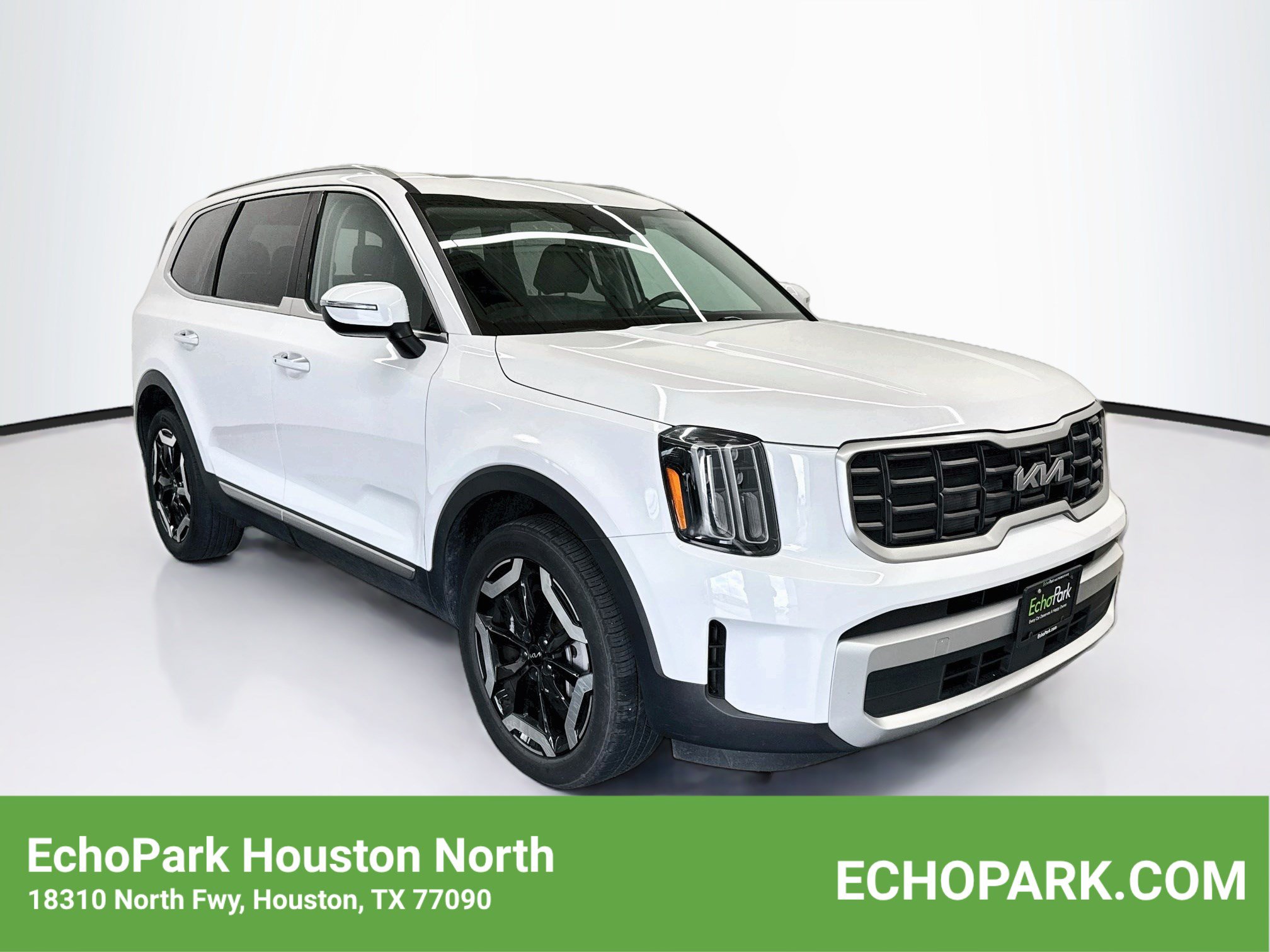 Used 2025 Kia Telluride S SUV