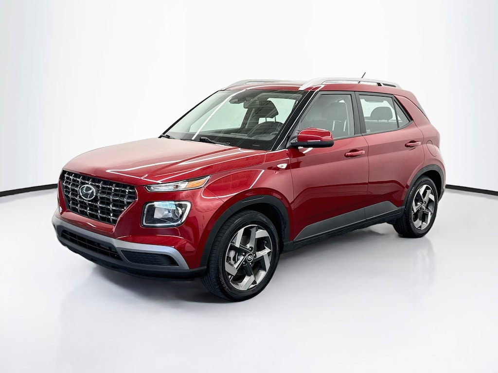 Used 2025 Hyundai Venue SEL SUV