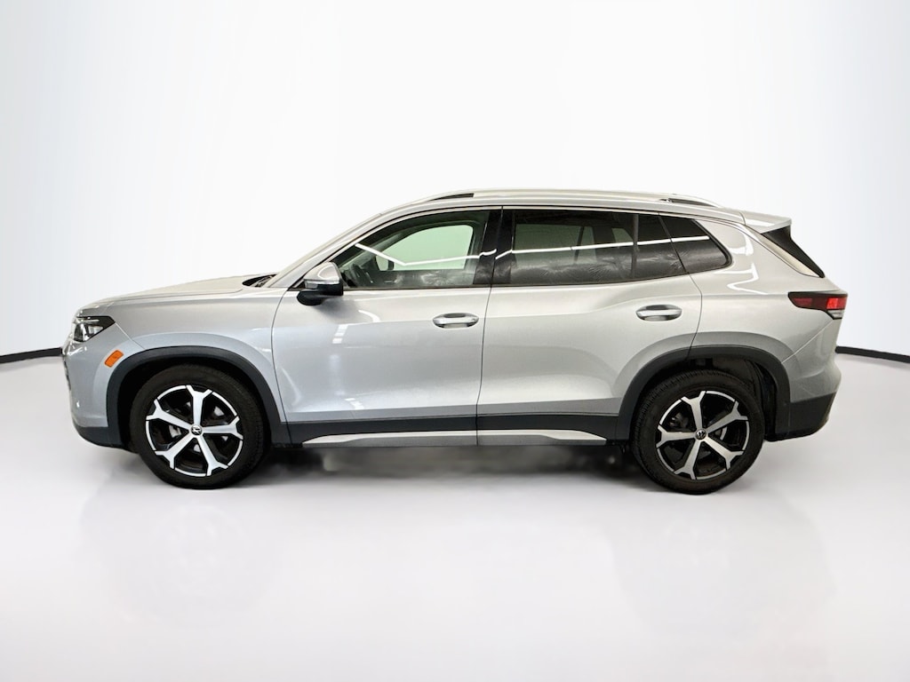 Used 2026 Volkswagen Tiguan SE SUV