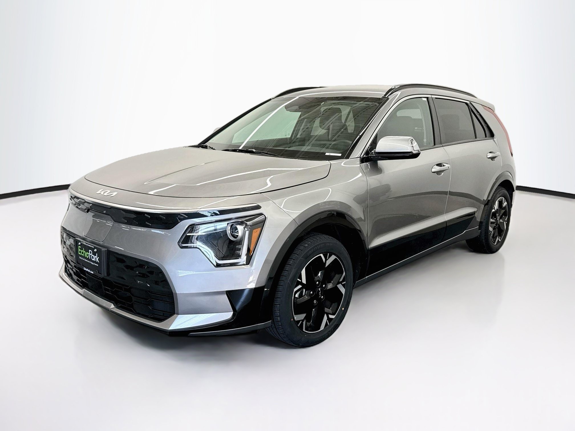 Used 2023 Kia Niro EV Wind SUV
