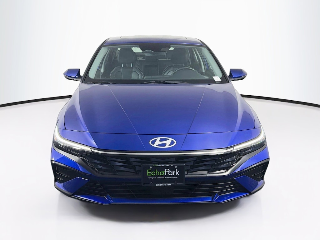 Used 2025 Hyundai Elantra Limited Sedan