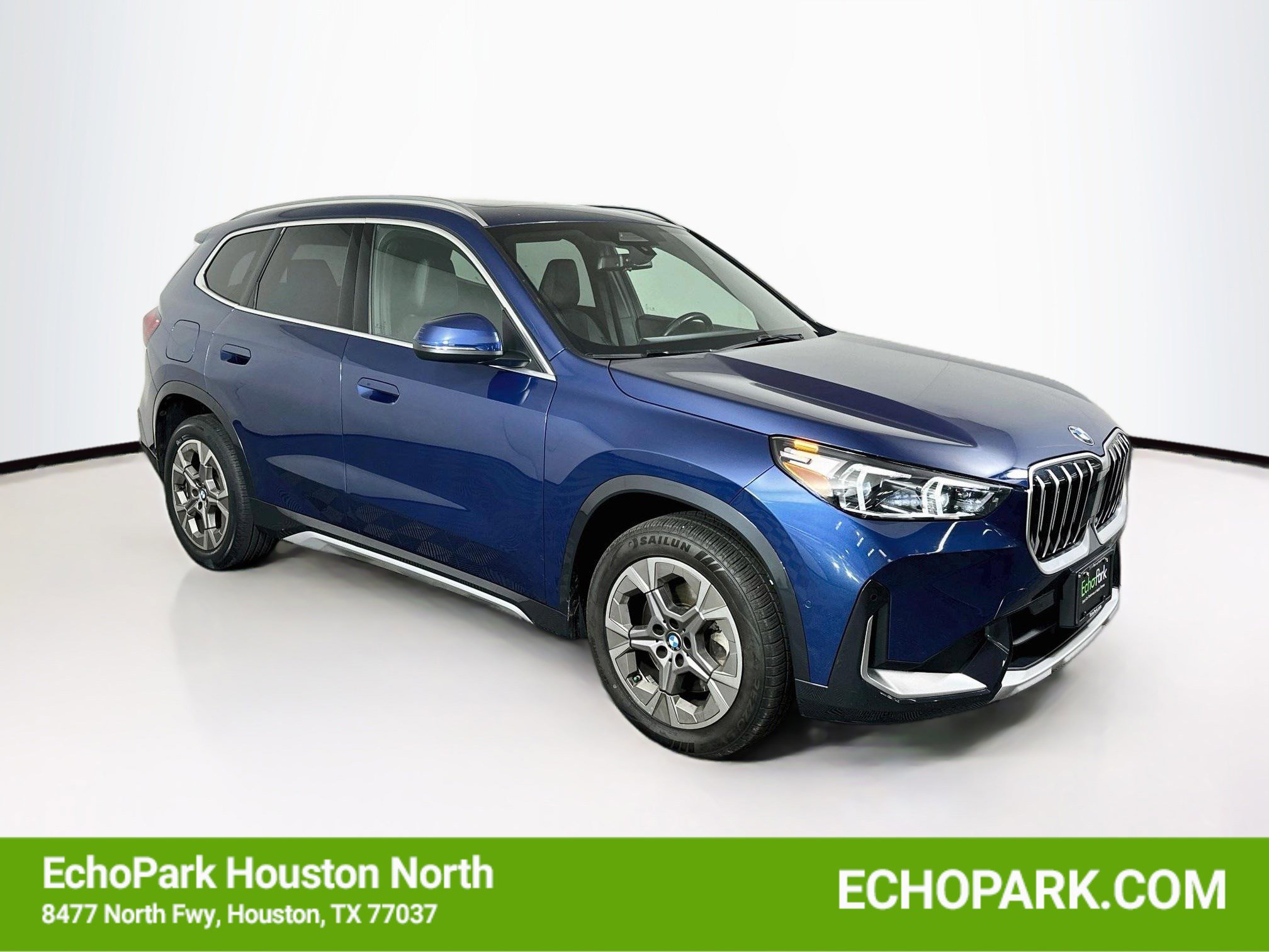 2025 BMW X1's photo
