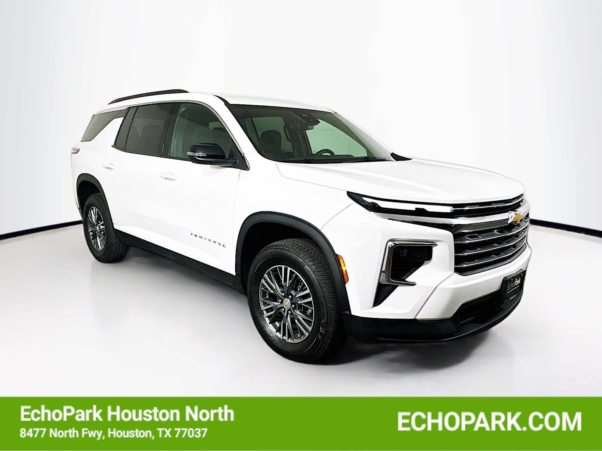 2025 Chevrolet Traverse FWD LT's photo