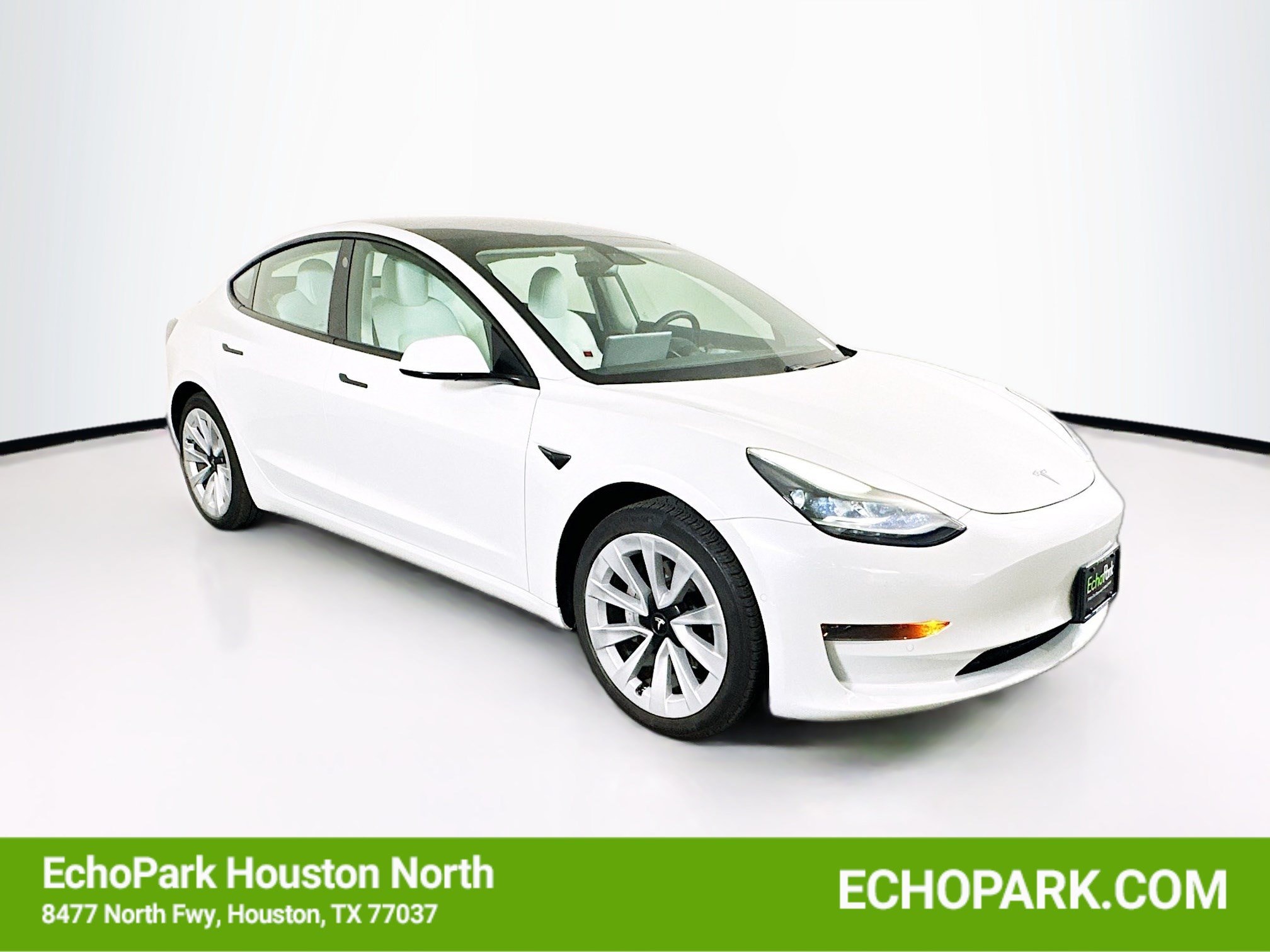2021 Tesla Model 3 Standard Range Plus's photo