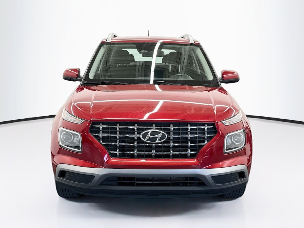 Used 2025 Hyundai Venue SEL SUV