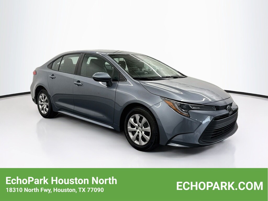 Used 2025 Toyota Corolla LE Sedan