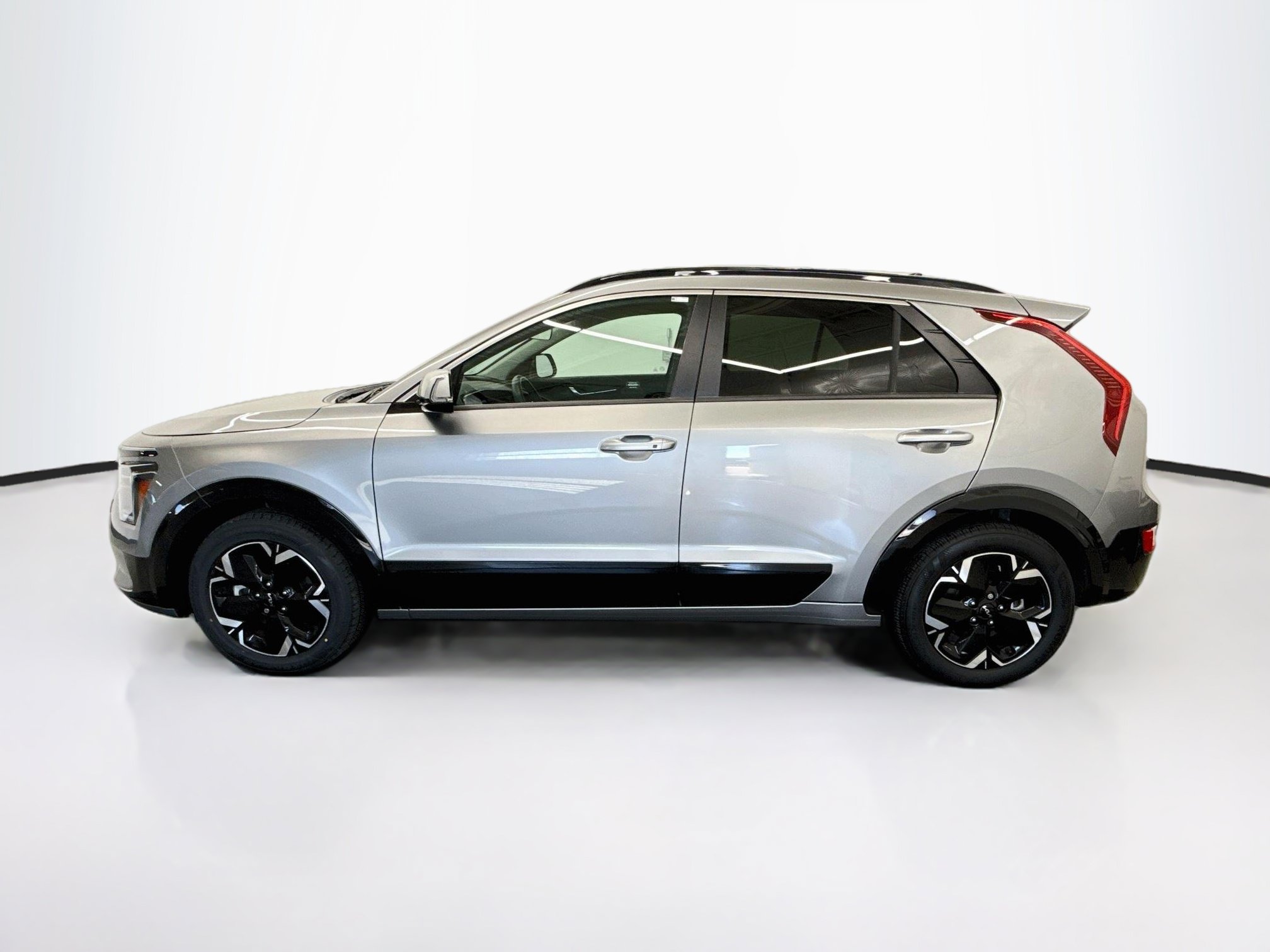 Used 2023 Kia Niro EV Wind SUV