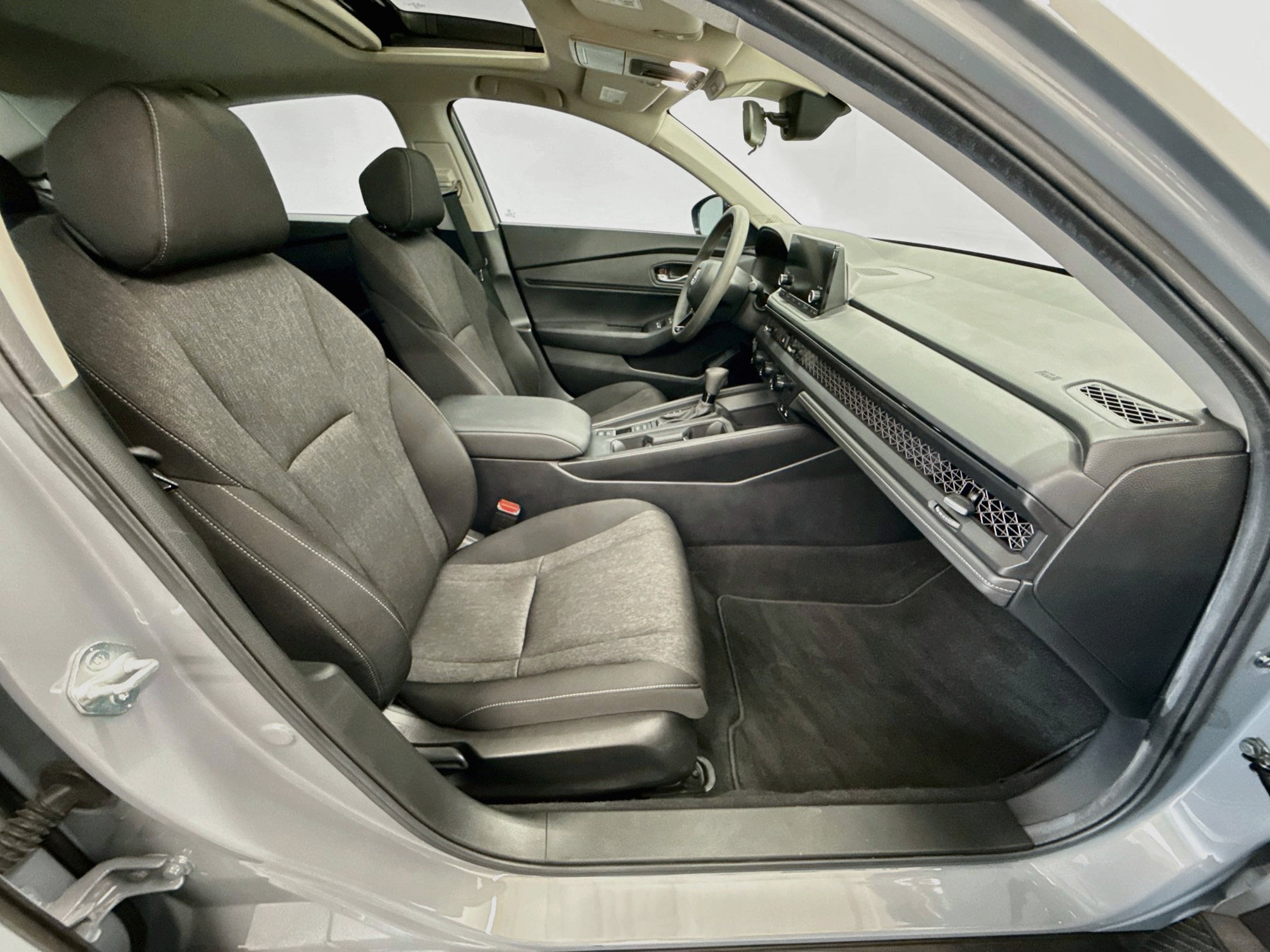 2025 Honda Accord SE - Photo 26