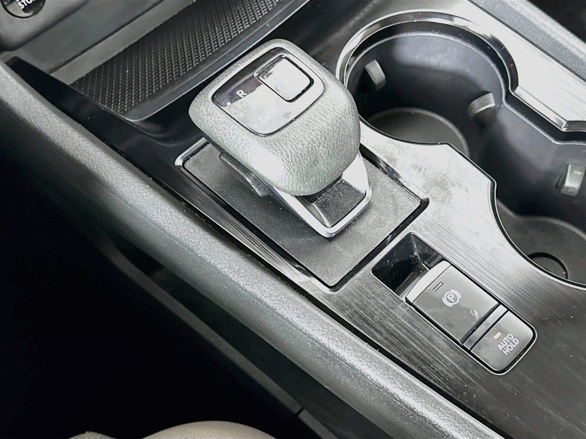 2025 Nissan Rogue SV - Photo 20
