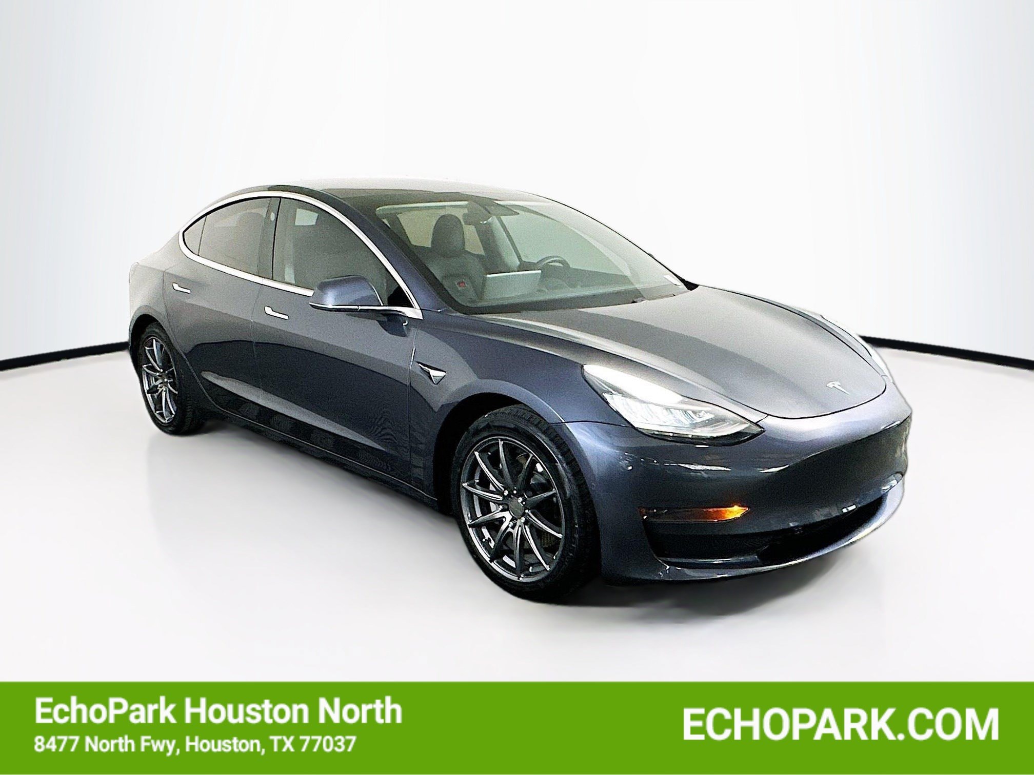 2020 Tesla Model 3 Standard Range Plus's photo