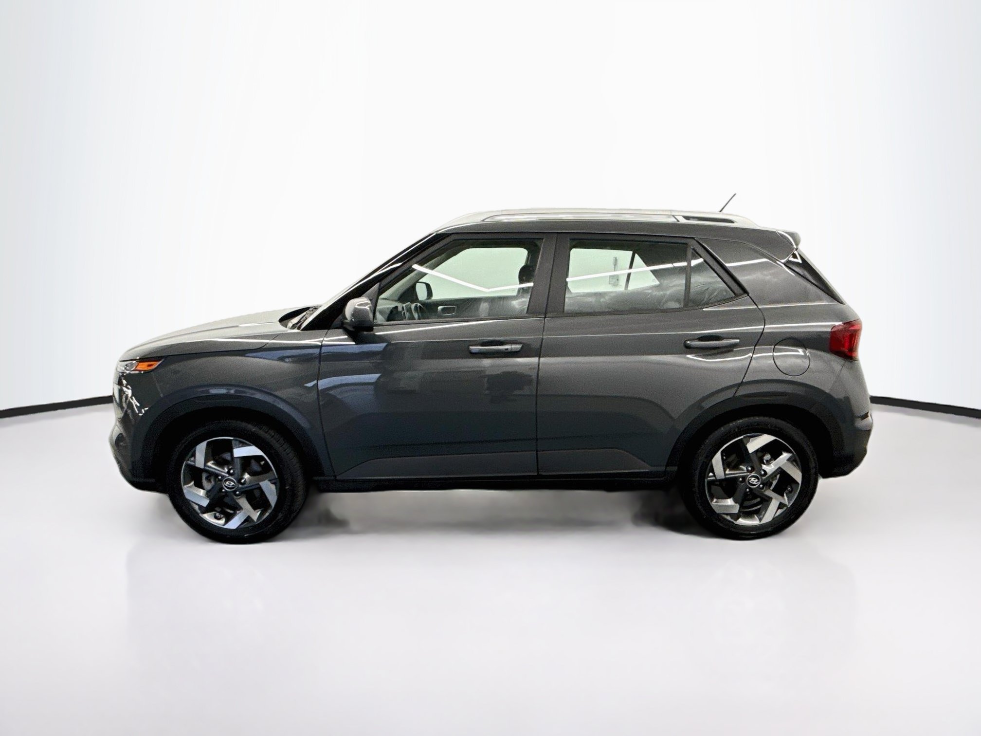 Used 2025 Hyundai Venue SEL SUV