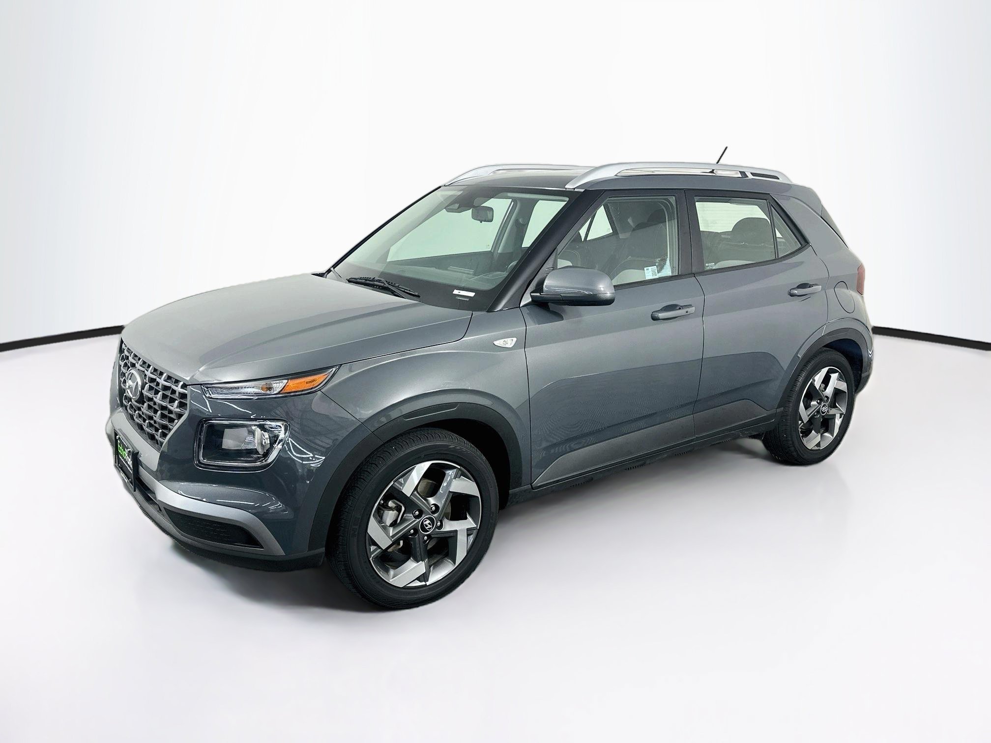 Used 2025 Hyundai Venue SEL SUV