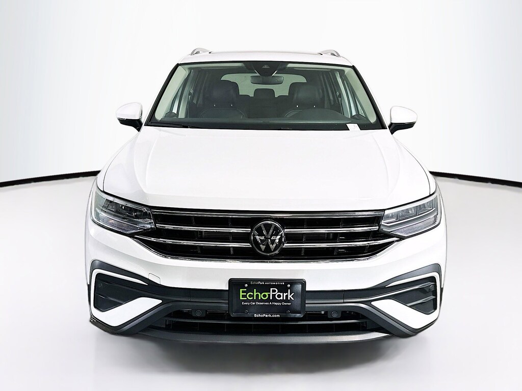 Used 2024 Volkswagen Tiguan SE 2.0T SE FWD