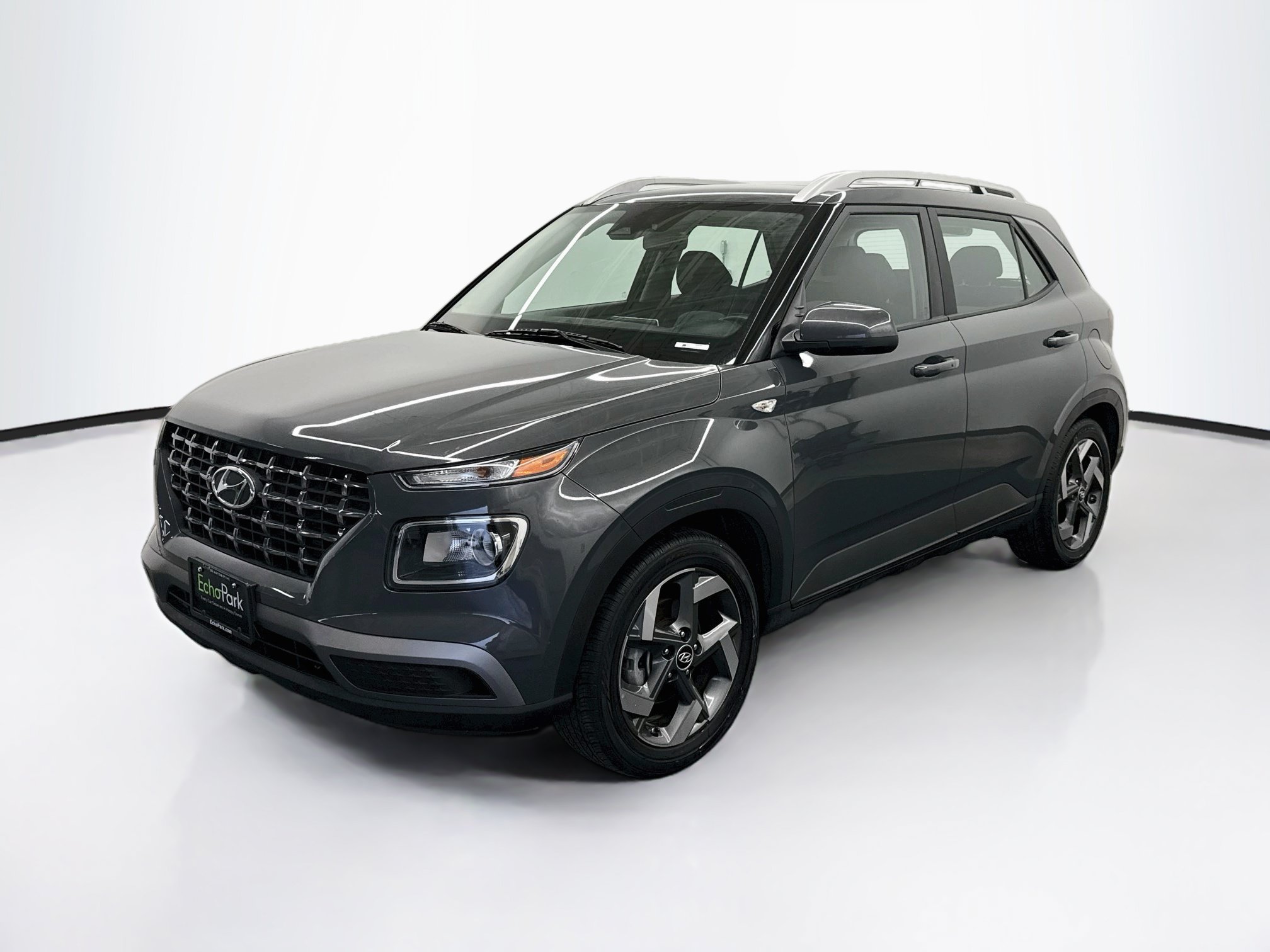 Used 2025 Hyundai Venue SEL SUV