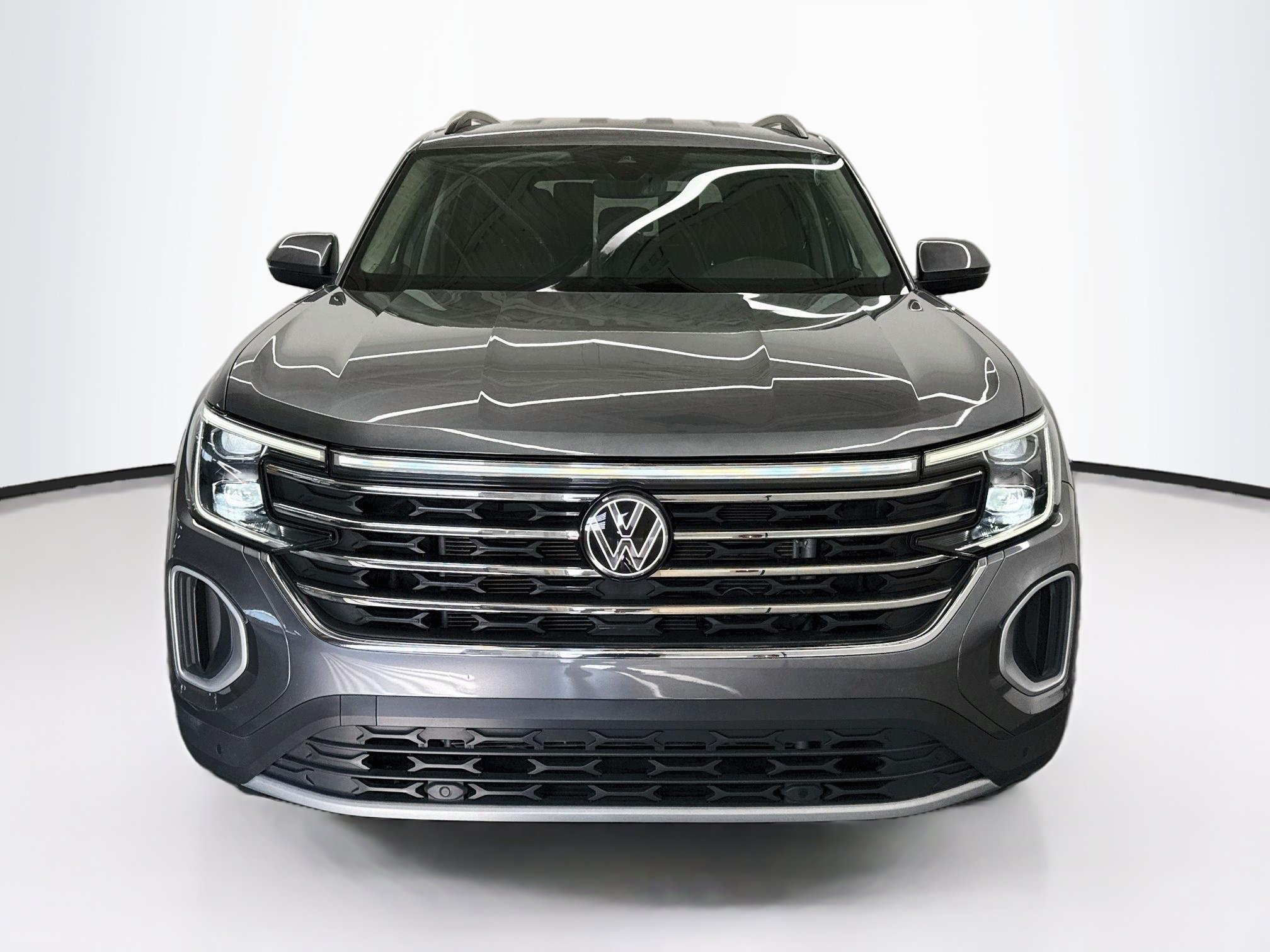 Used 2025 Volkswagen Atlas 2.0T SE w/Technology SUV